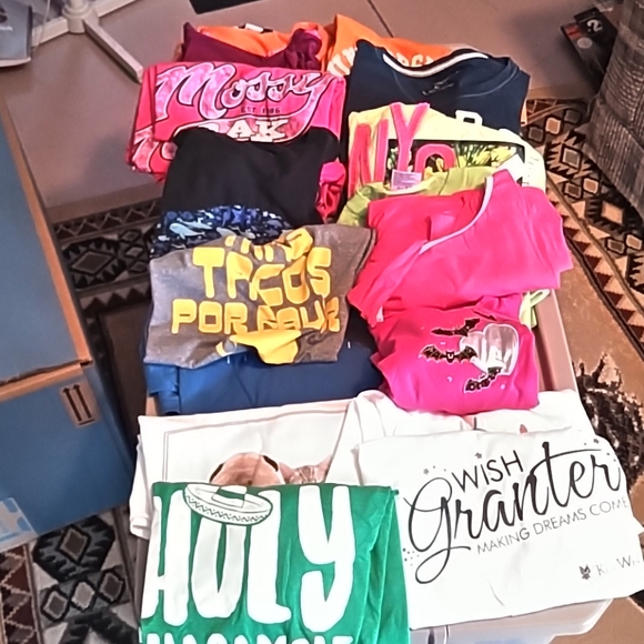 Aeropostale Tops - 19 L & XL tee shirts one price